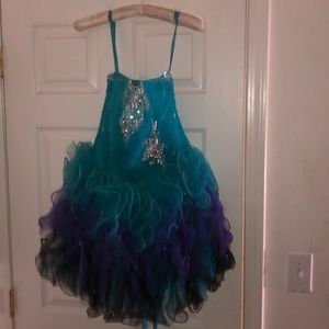 beautiful multi colored ruffle dress must have✨